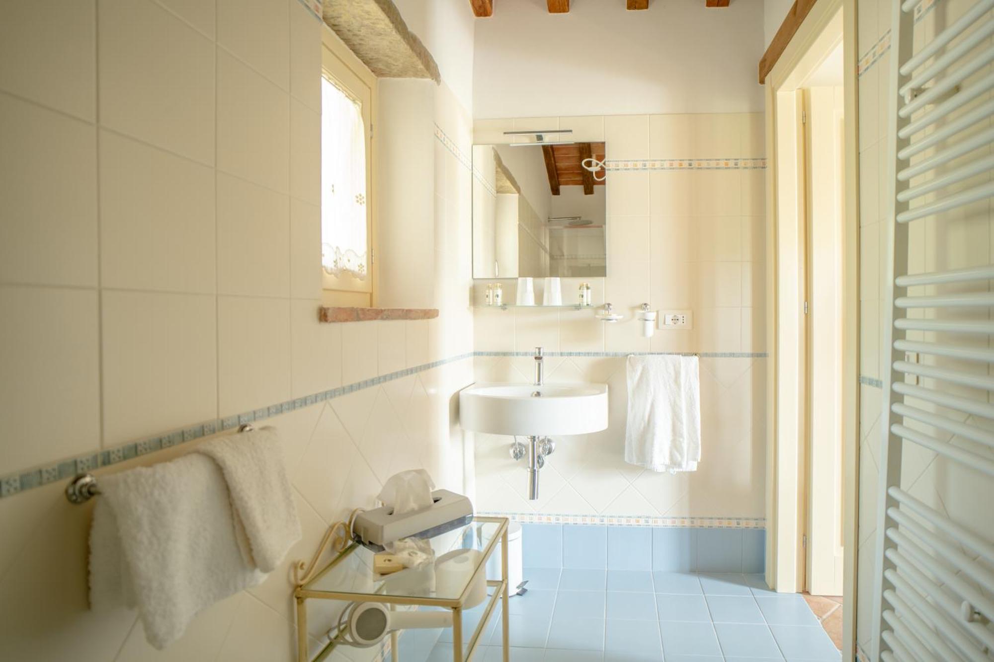 Casa Portagioia Bed & Breakfast คาสติญโญน ฟิโอเรนทิโน ภายนอก รูปภาพ